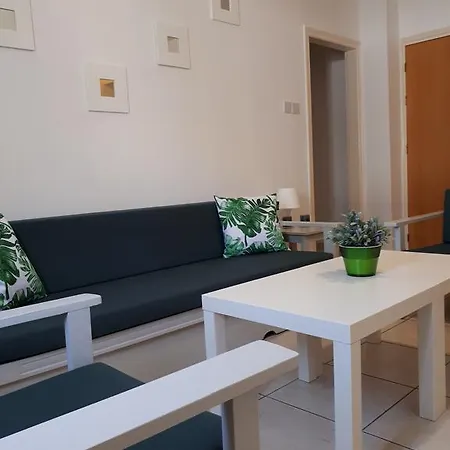 2 Bedroom アパート *